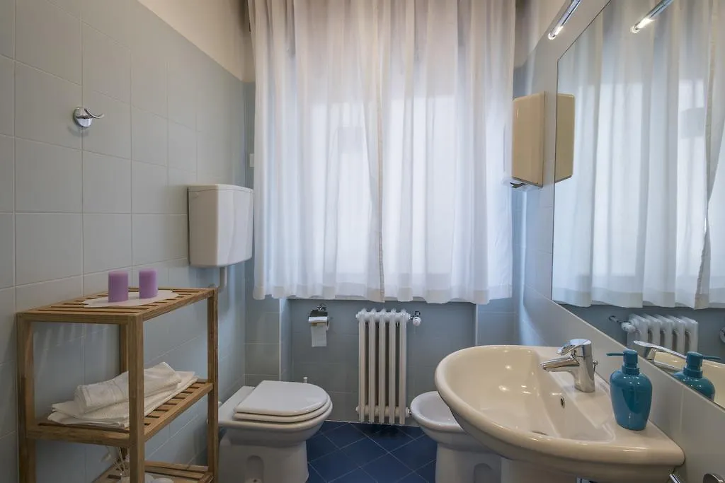 Guest house La Casa Di Arturo Hotel Verona Italy